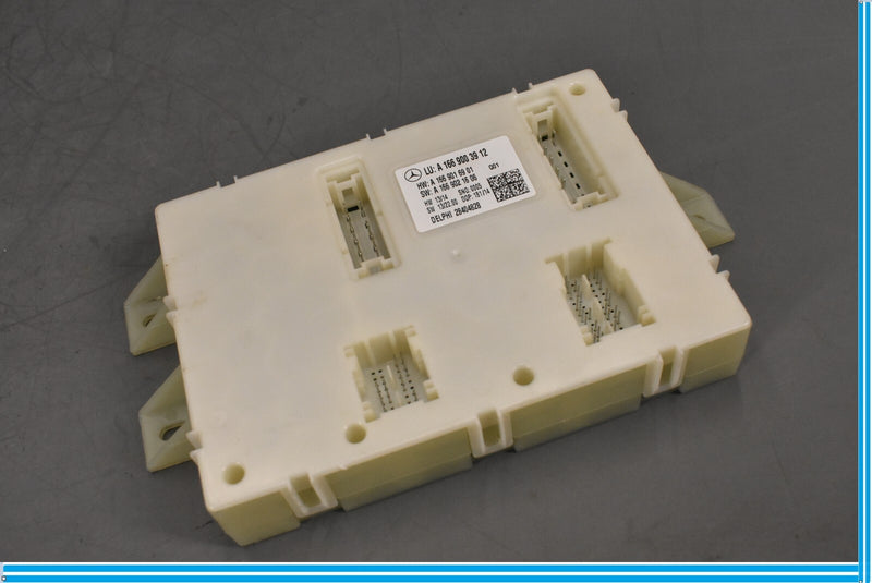 Load image into Gallery viewer, 14-16 Mercedes GL450 X166 Rear Trunk Relay Fuse Box Body Control Module BCM Oem
