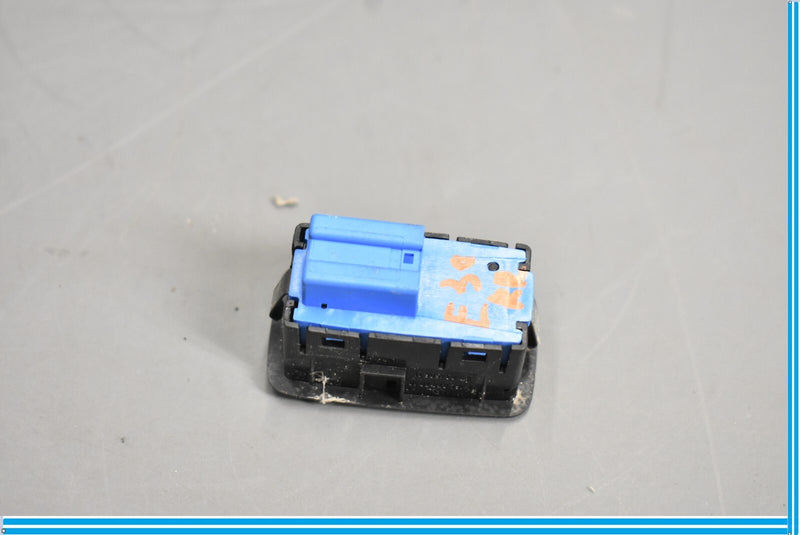 Load image into Gallery viewer, 06-12 Mercedes W164 GL550 GL450 Rear Right Side Seat Folding Button Switch Oem
