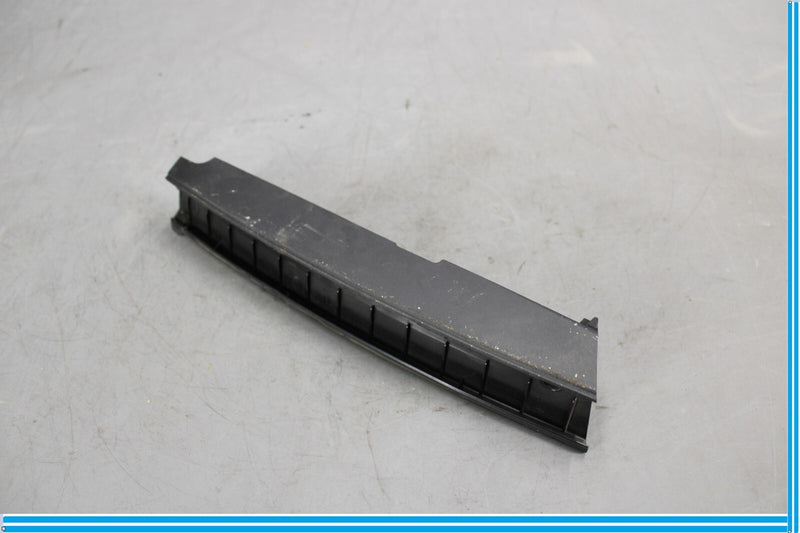 Load image into Gallery viewer, 09-15 BMW 750Li F01 F02 Rear Right Side Door Window Glass Adapter Cover Oem
