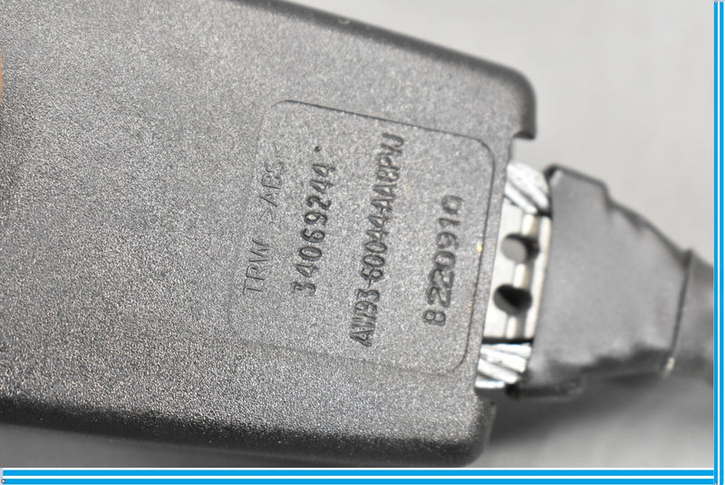 Load image into Gallery viewer, 10-15 Jaguar XJ XJL Rear Right Passenger Side Seat Belt Buckle Oem
