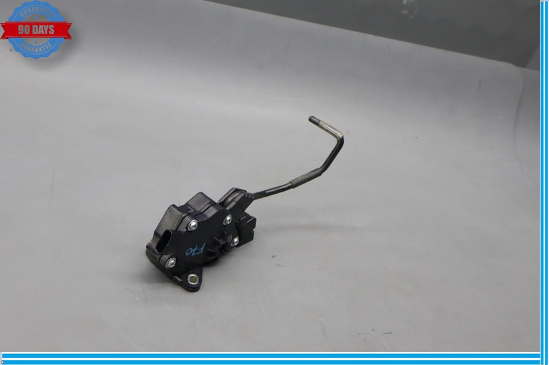 Load image into Gallery viewer, 07-12 Lexus LS460 Accelerator Throttle Gas Pedal Assemblies W/ Sensor Denso Oem
