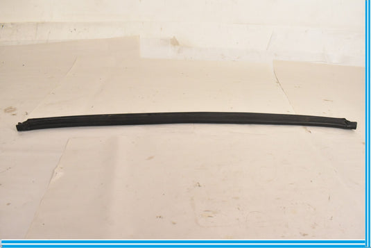 09-15 BMW 750Li 750i F01 F02 Front Lower Door Weather strip Seal Black Oem