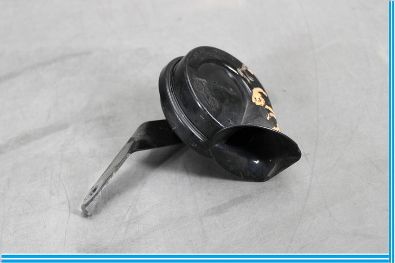 Load image into Gallery viewer, 09-15 BMW 750I 750LI F01 Front Right Passenger High Tone Pitch Horn Signal Oem
