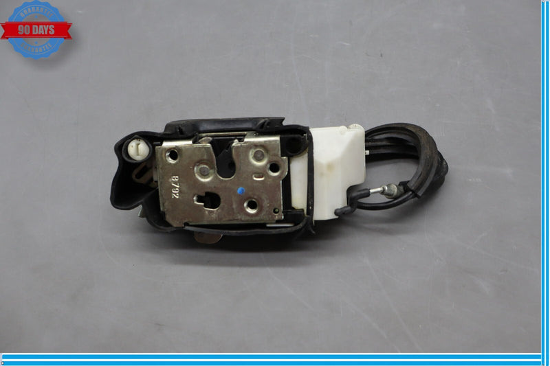 Load image into Gallery viewer, 03-13 Maserati Quattroporte M139 Rear Left Side Door Lock Latch Actuator Oem
