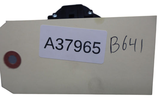 03-20 Mercedes S500 CL550 CLK350 Rear Trunk Lid Release Button 0028214951 Oem