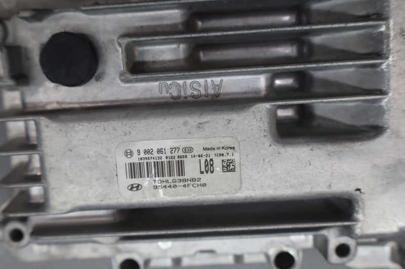 Load image into Gallery viewer, 15-16 Hyundai Genesis Transmission Control Module 95440-4FCH1 Oem
