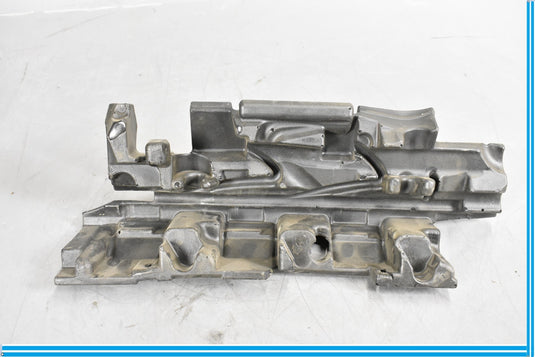 11-20 Mercedes W218 CLS550 SL550 Right Passenger Side Air Cleaner Insulator Oem