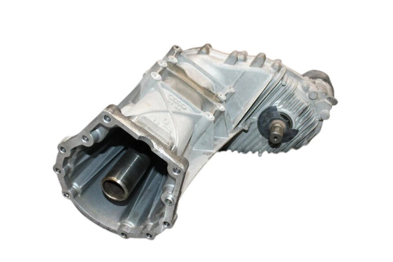 Load image into Gallery viewer, 11-17 Volkswagen VW Touareg Transfer Case Box Assembly 0BU341011R OEM
