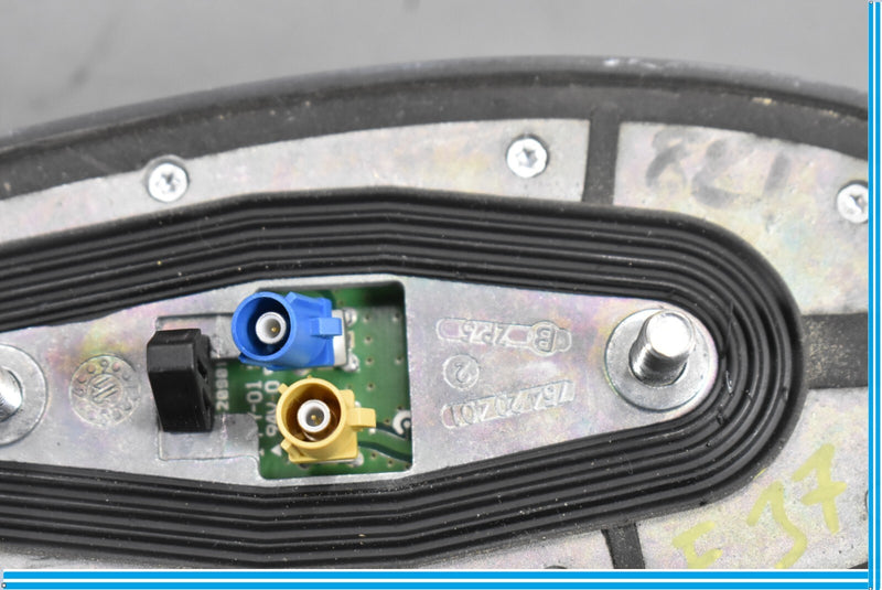 Load image into Gallery viewer, 09-12 Jaguar XF XFR X250 Roof GPS FM Radio Shark Fin Antenna Oem
