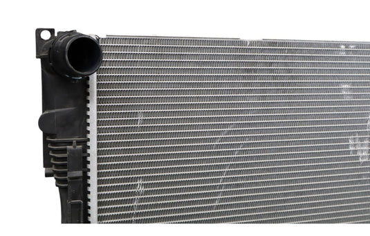 14-21 BMW I01 i3 i3s Engine Water Cooling Radiator Assembly 17117600520 Oem