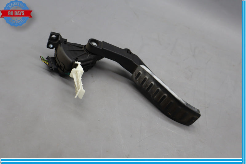 Load image into Gallery viewer, 11-18 Porsche Cayenne 958 Gas Pedal Accelerator Throttle Assembly Oem
