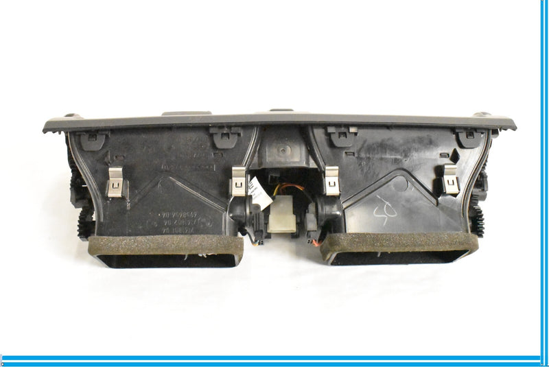 Load image into Gallery viewer, OEM 2007-2013 BMW X5 E70 FRONT CENTER DASH CLIMATE AIR VENT W/ HAZARD
