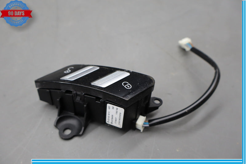 Load image into Gallery viewer, 07-14 Mercedes S550 CL550 S400 W221 Front Left Side Door Lock Switch Oem
