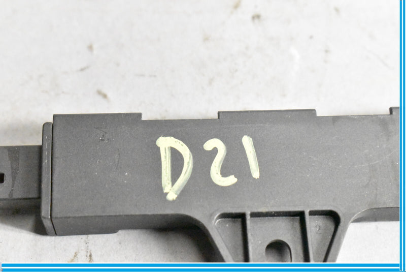 Load image into Gallery viewer, 09-19 BMW 750Li 750i F01 F02 F07 F10 Keyless Entry Antenna 65209220832 Oem
