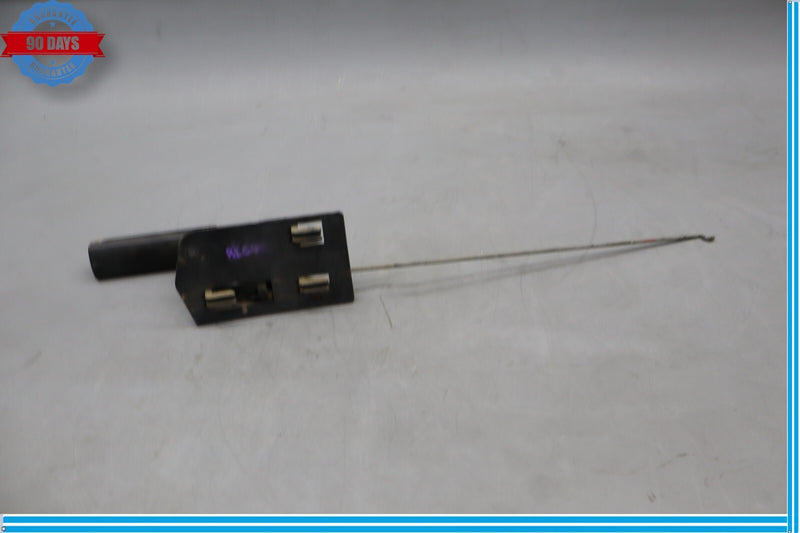Load image into Gallery viewer, 03-09 Hummer H2 Rear Left Driver Side Interior Door Handle 15186042 Oem
