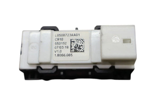 17-23 Alfa Romeo Giulia Front Left Side Seat Adjustment Control Switch Oem