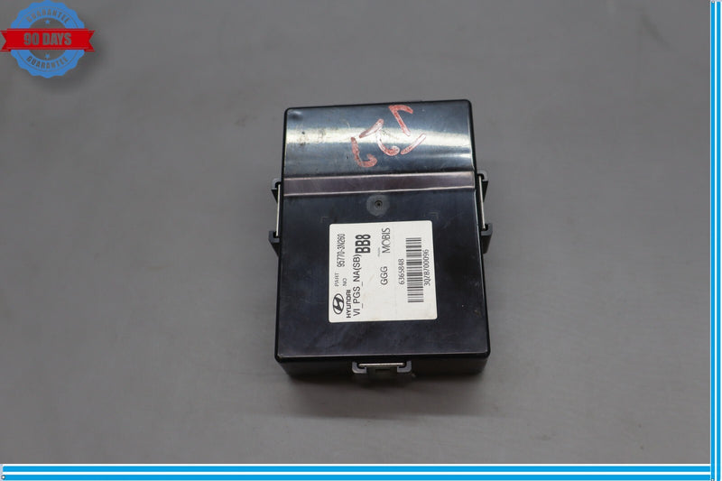 Load image into Gallery viewer, 11-13 Hyundai Equus Park Assist Blind Spot Control Module 957703N260 Oem
