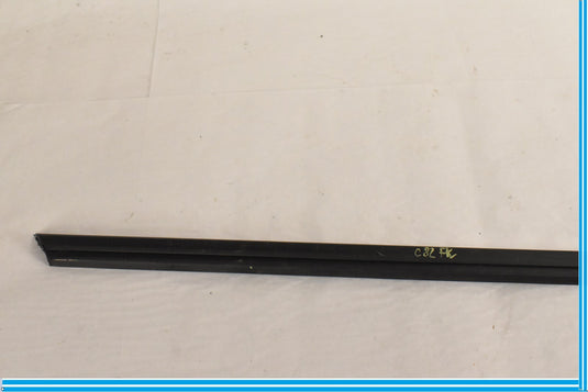2014-2018 MERCEDES CLA250 W117 FRONT RIGHT PASSENGER WINDOW INNET BELT SEAL OEM