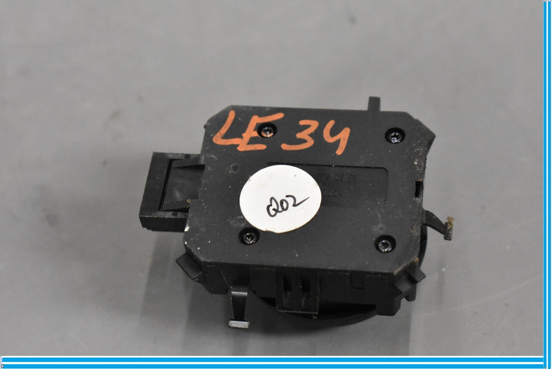 Load image into Gallery viewer, 06-13 Mercedes GL550 GL450 Front Left Driver Side Seat Lumbar Switch Oem

