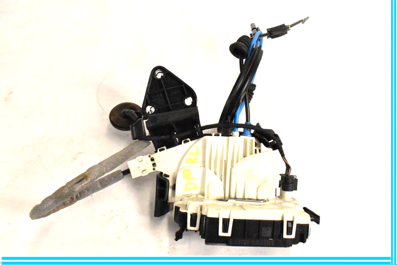 Load image into Gallery viewer, 08-11 Mercedes W204 C250 C300 C63 AMG Rear Left Side Door Lock Latch Actuator
