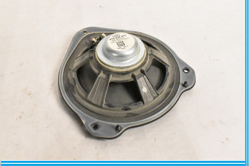 Load image into Gallery viewer, REAR LEFT/RIGHT SPEAKER Audi  A5 RS5 S5 08 09 10 11 12 13 14 15 OEM 8T0035411
