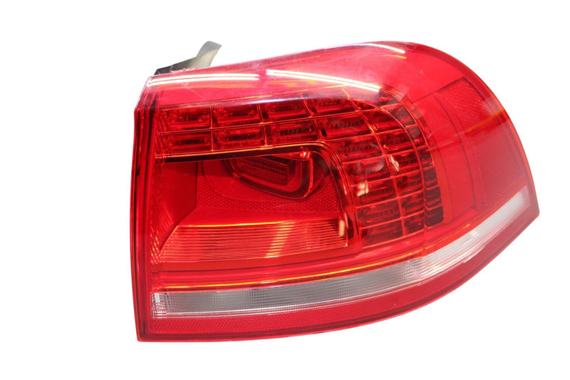 Load image into Gallery viewer, 11-14 Volkswagen VW Touareg Rear Right Passenger Outer Tail Light Lamp Oem
