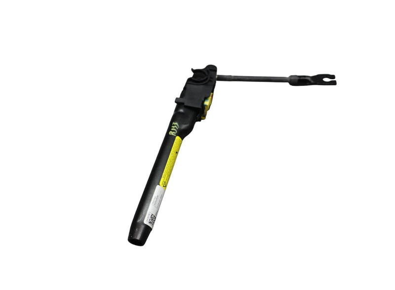 Load image into Gallery viewer, 17-23 Alfa Romeo Giulia Front Right Passenger Side Seat Belt Pretensioner Oem
