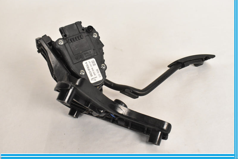 Load image into Gallery viewer, 2009-2011 Jaguar XF Accelerator Gas Pedal 8X239F832A OEM
