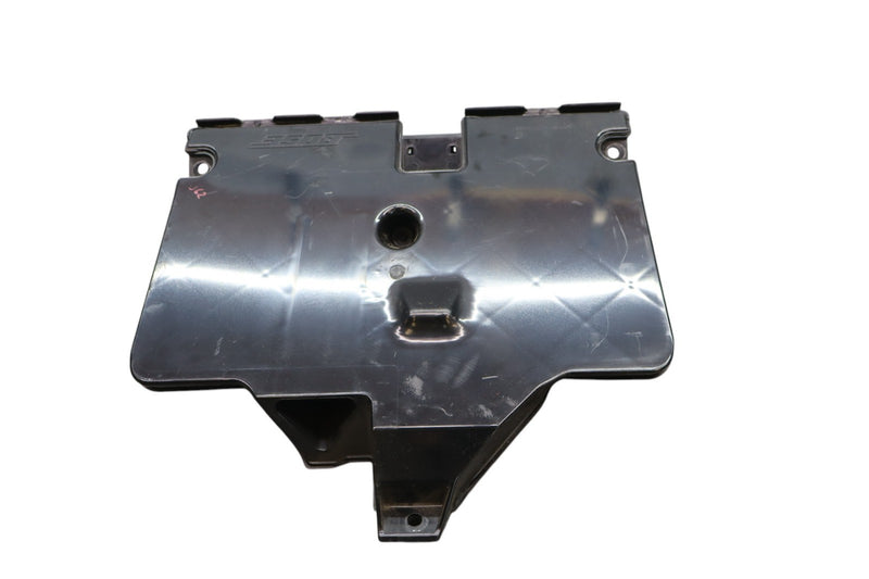 Load image into Gallery viewer, 03-19 Maserati Quattroporte M139 Front Bose Subwoofer Sound Speaker Oem
