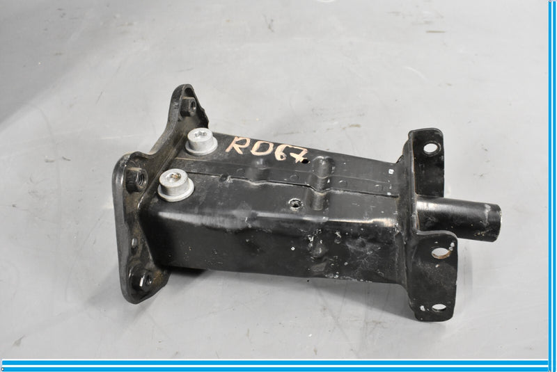 Load image into Gallery viewer, 10-13 Mercedes S400 S550 W221 Right Passenger Bumper Reinforcement Bracket Oem
