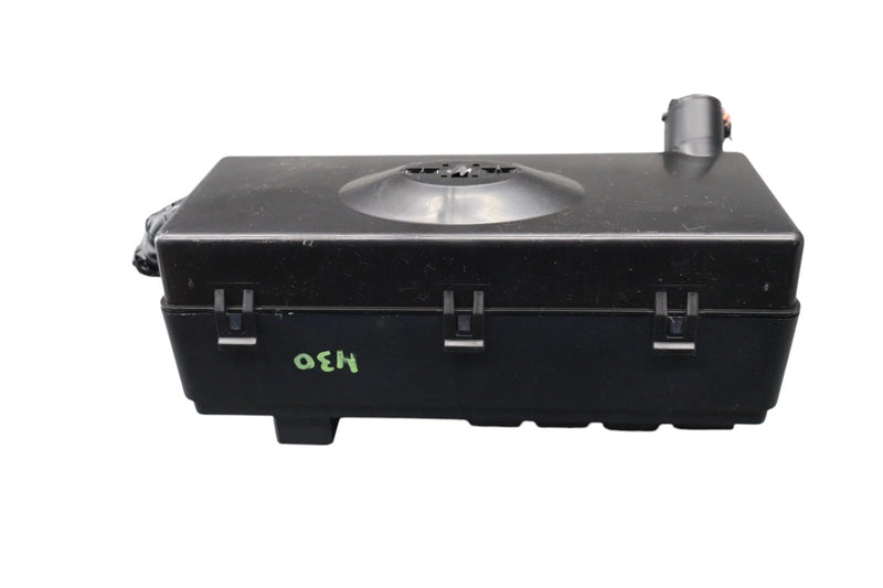 Load image into Gallery viewer, 14-24 Maserati Ghibli Power Distribution Fuse Relay Box Block 7154763030 Oem
