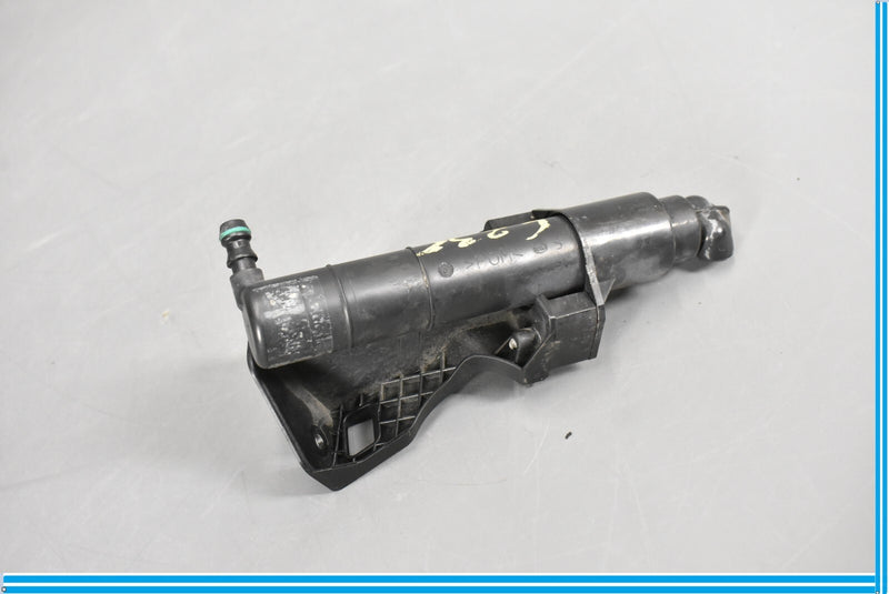 Load image into Gallery viewer, 06-12 Mercedes X164 GL450 ML500 Front Right Headlight Washer Fluid Nozzle Oem

