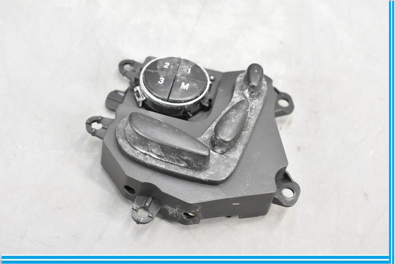 Load image into Gallery viewer, 06-11 Mercedes CLS550 CLS500 W219 Front Right Seat Control Button Switch Oem
