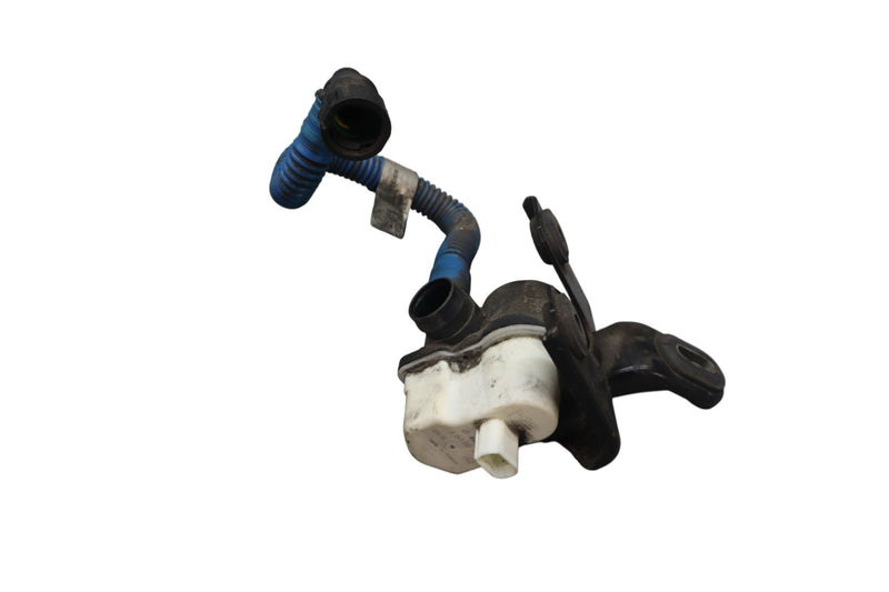 Load image into Gallery viewer, 14-20 Maserati Ghibli M157 Fuel Vapor Leak Detection Pump 670002246 Oem
