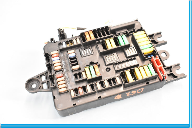 Load image into Gallery viewer, 12-18 BMW 320i 328i 428i F30 Fuse Box Power Distribution Box Oem
