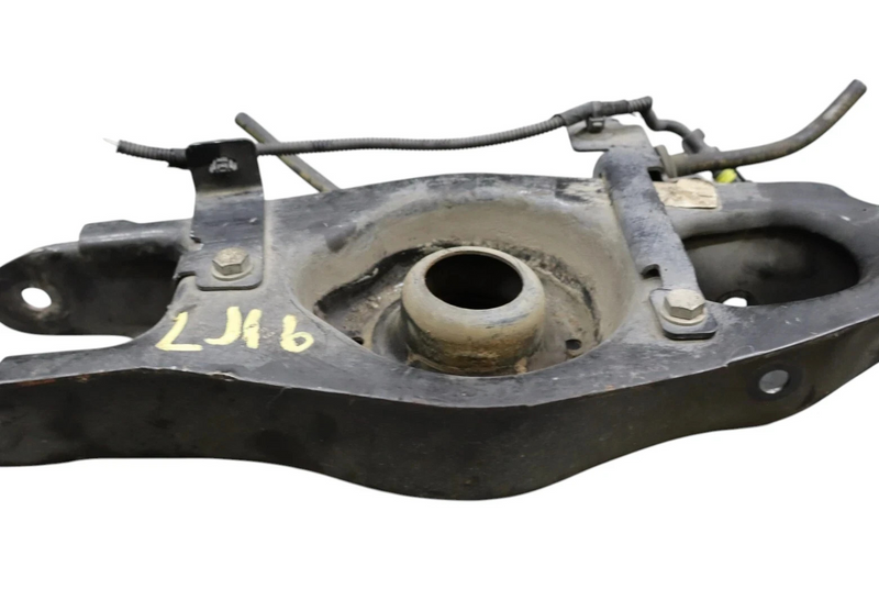 Load image into Gallery viewer, 14-20 Maserati Ghibli Rear Left Side Lower Suspension Control Arm 670036580 Oem
