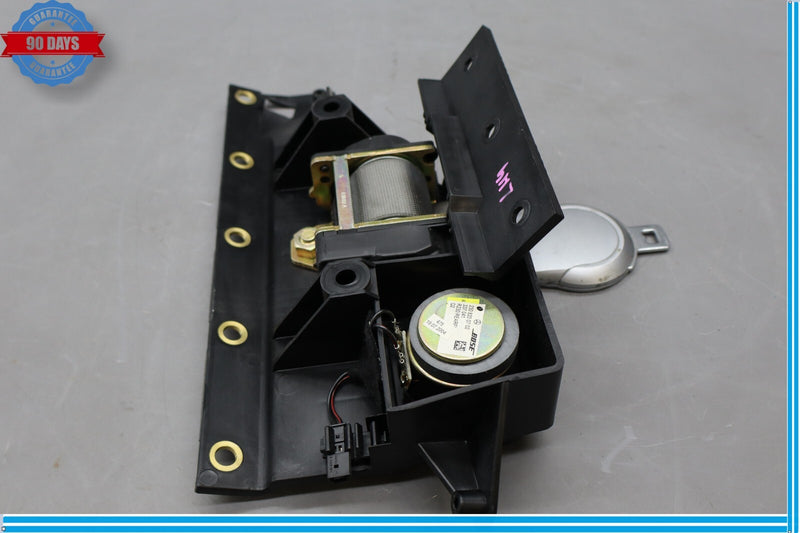 Load image into Gallery viewer, 03-08 Mercedes R230 SL500 Rear Left Side Speaker Luggage Seatbelt Retractor Oem
