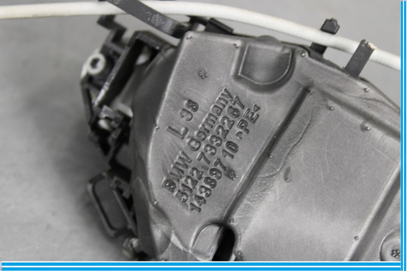 Load image into Gallery viewer, 12-18 BMW 320i 328i F30 Rear Left Driver Side Exterior Door Handle Oem
