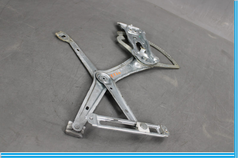 Load image into Gallery viewer, 98-02 Mercedes W210 E320 Front Right Side Door Window Regulator Oem
