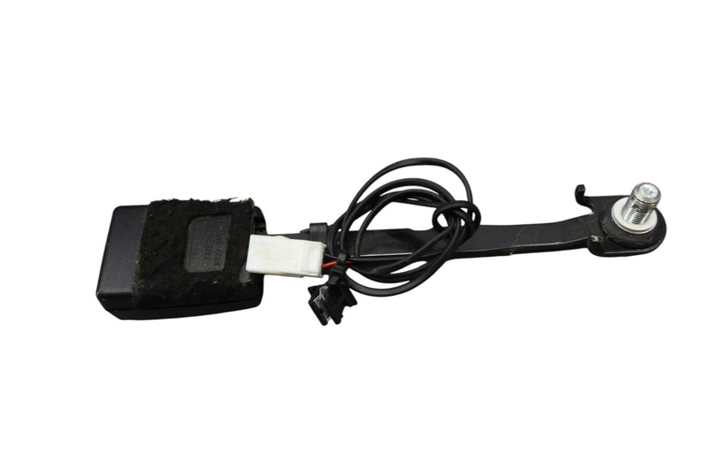 Load image into Gallery viewer, 03-13 Maserati Quattroporte M139 Front Right Side Seat Belt Buckle 33057062 Oem
