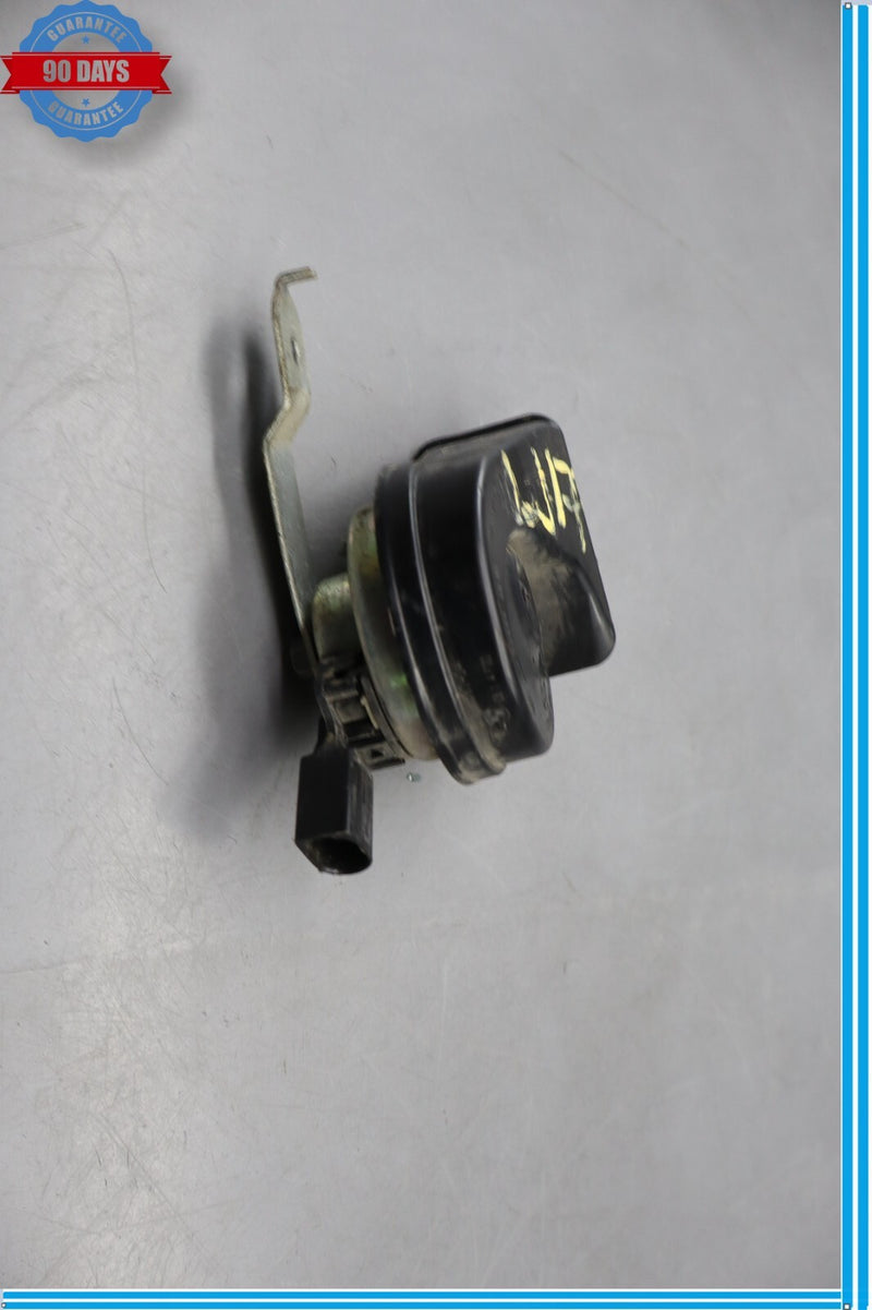 Load image into Gallery viewer, 14-21 BMW i3 I01 Hybrid Low Pitch Horn Tone Black 61337295681 Oem
