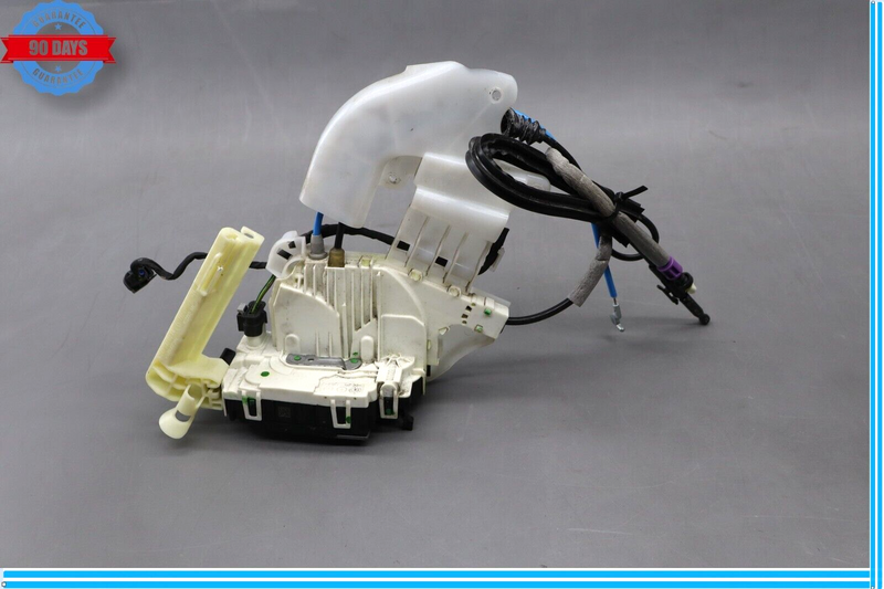 Load image into Gallery viewer, 12-18 Mercedes W218 CLS550 CLS400 Rear Right Side Door Lock Latch Actuator Oem
