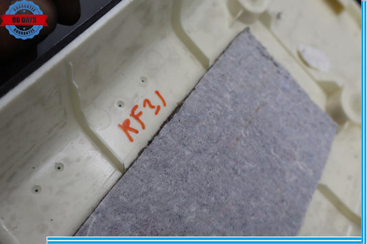 10-12 Land Rover Range Rover Right Side Lower B-Pillar Cover Trim Panel Oem