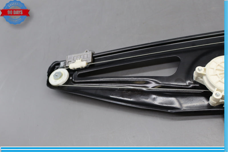 Load image into Gallery viewer, 10-12 Land Rover Range Rover HSE Rear Right Side Door Window Regulator Motor Oem
