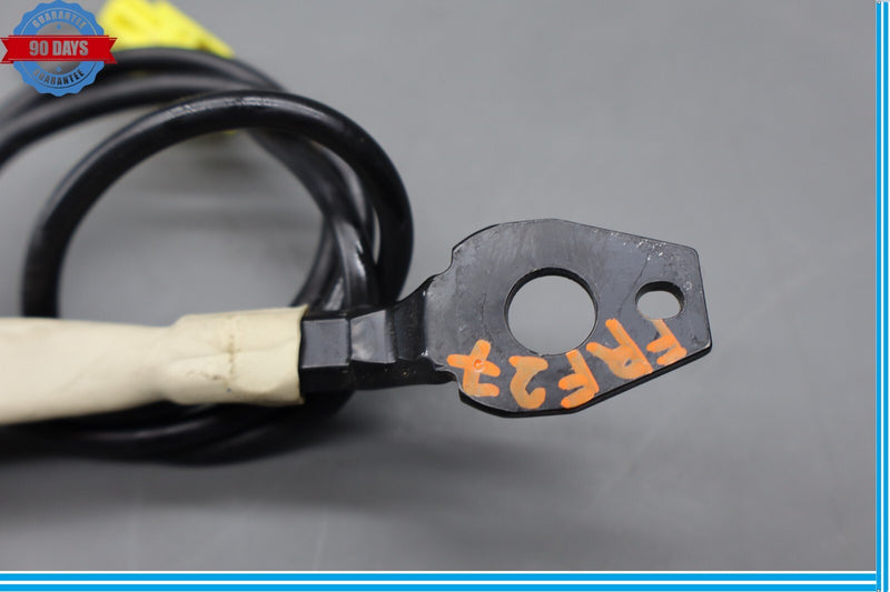 Load image into Gallery viewer, 03-06 Mercedes R230 SL500 SL55 AMG Front Right Side Seat Belt Buckle Oem
