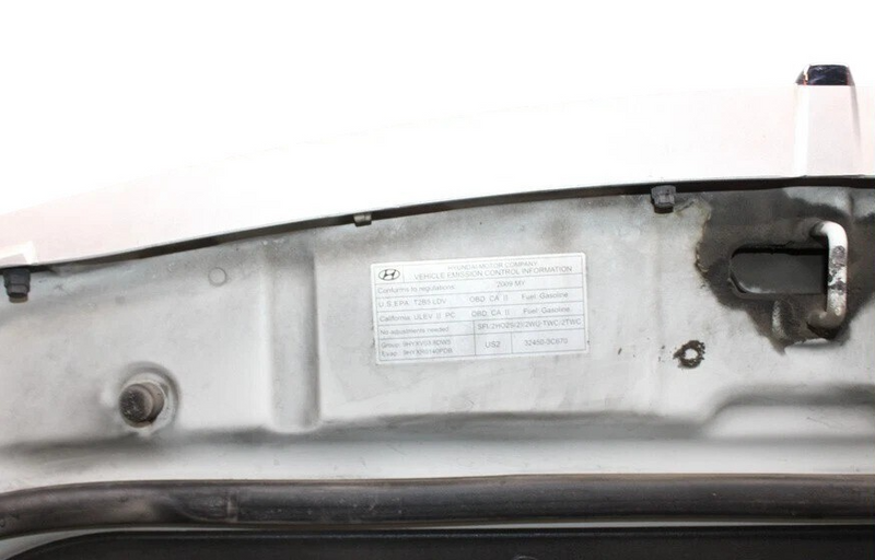 Load image into Gallery viewer, 09-14 Hyundai Genesis Front Hood Bonnet Shell Cover Panel White 664003M010 OEM
