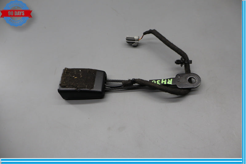 Load image into Gallery viewer, 14-19 Maserati Ghibli Front Right Passenger Side Seat Belt Buckle Black Oem

