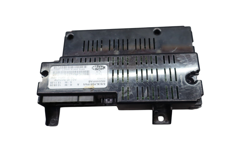 Load image into Gallery viewer, 14-17 Maserati Ghibli Telematic Communication Control Module Unit 68209685AB Oem
