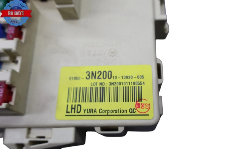 Load image into Gallery viewer, 11-13 Hyundai Equus Passenger Inside Fuse Junction Box Module 919503N200 Oem
