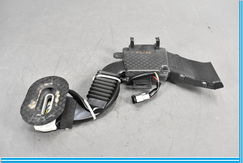 Load image into Gallery viewer, 10-19 Jaguar XJ XJL X351 Rear Right Side Upper Seat Heating Cooling Fan Oem
